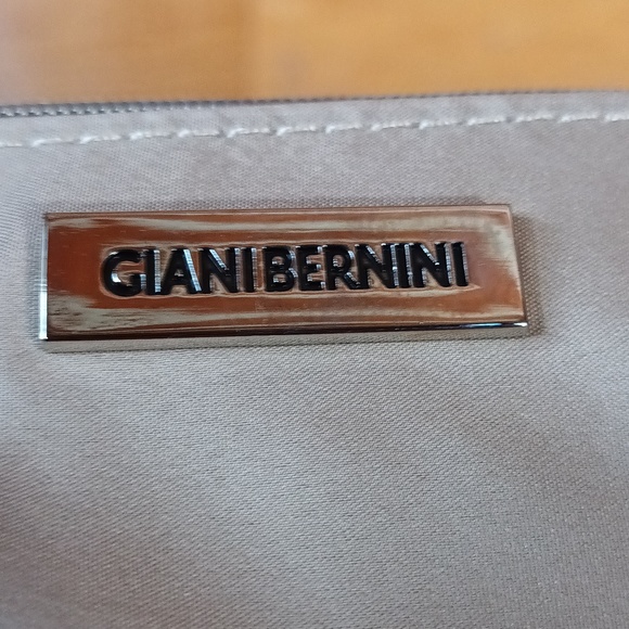 Giani Bernini crossbody bag fall colors brown tan like new - Picture 10 of 11